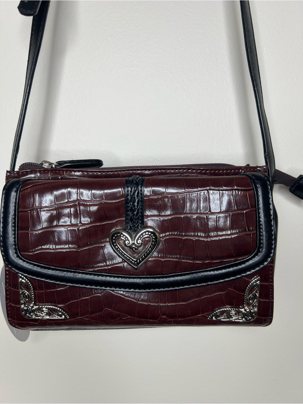 Brighton Brown Croc Embossed Small Zip Shoulder Bag Crossbody Heart Purse